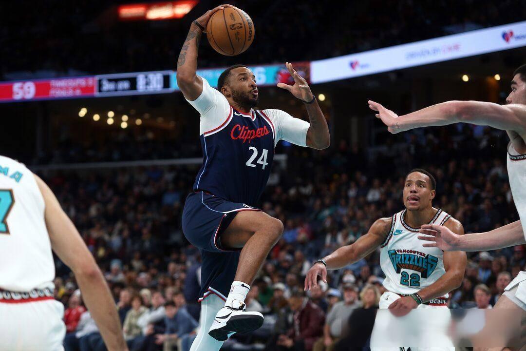 星空体育登陆首页赛后孟菲斯灰熊备战德甲；手感冰凉细节曝光；信心回归；阵容厚度经受考验的简单介绍